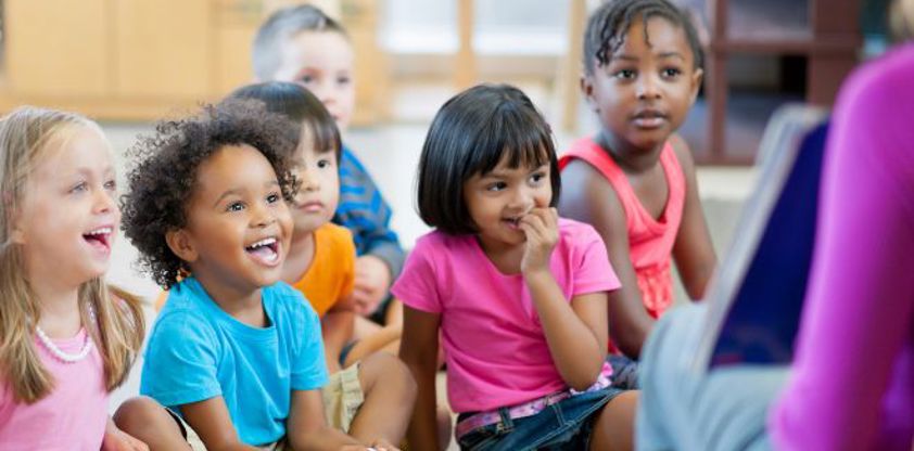 Les bibliothèques publiques, au cœur de l’inclusion sociale et de l’adaptation des familles immigrantes